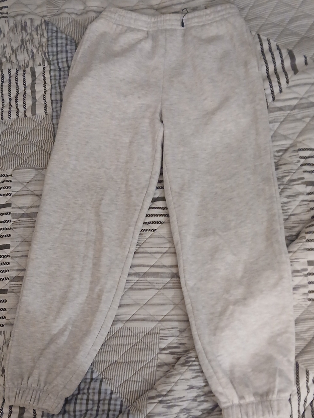 Women's Light Gray Sweatpants - Comfortable Everyday Bottoms Vero Moda